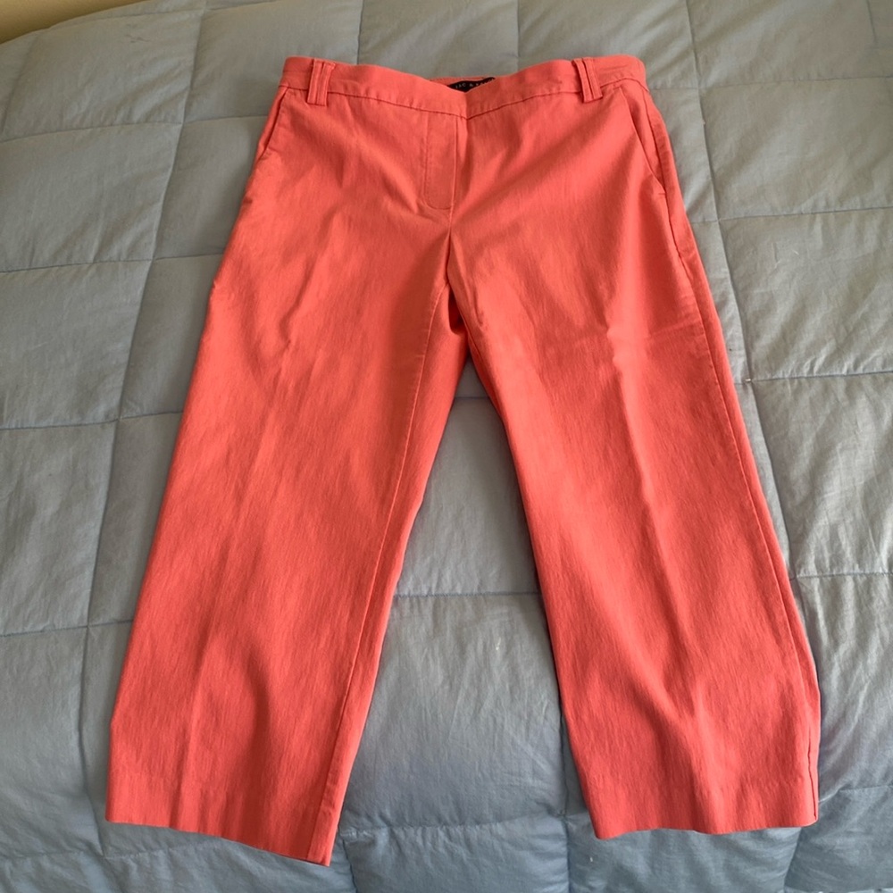 Zac & Rachel crop pants. Pull on style with 2 pockets.